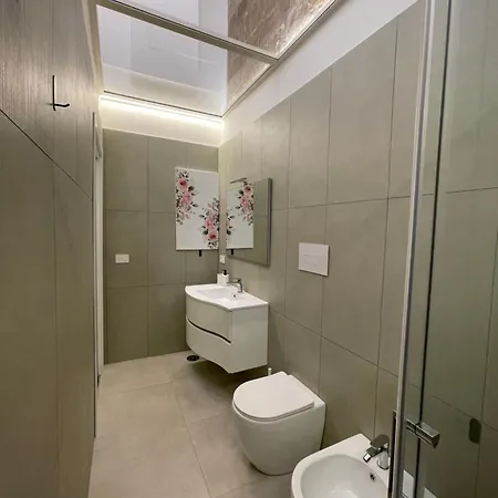 Mitilini Station Bed and Breakfast 4*