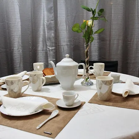 Bed & Breakfast Mitilini Station