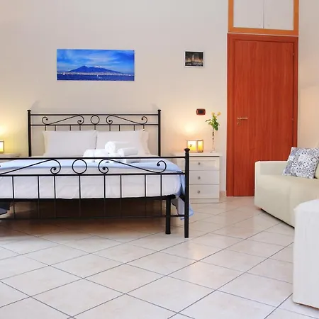 Bed & Breakfast Mitilini Station Naples