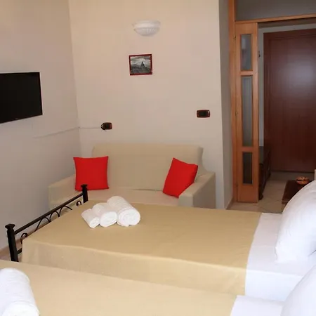 Bed & Breakfast Mitilini Station Naples