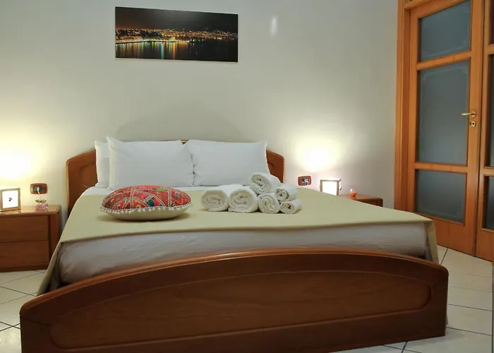 Mitilini Station 3* Naples