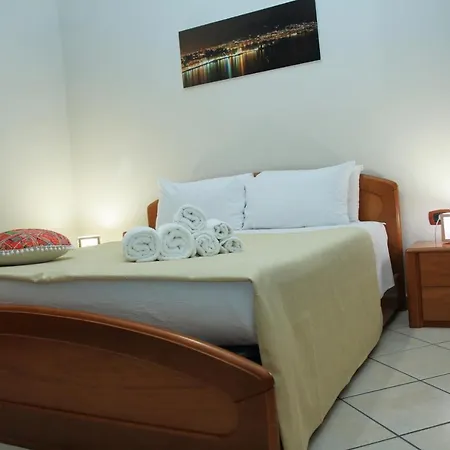 Mitilini Station Bed and Breakfast 3*