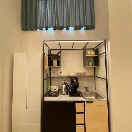 Mitilini Station Couette-café 4*