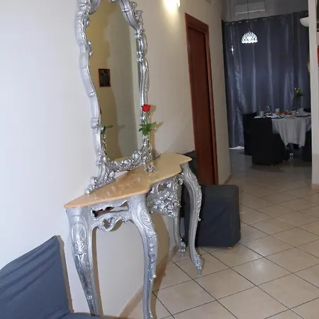 Oda ve Kahvaltı Mitilini Station